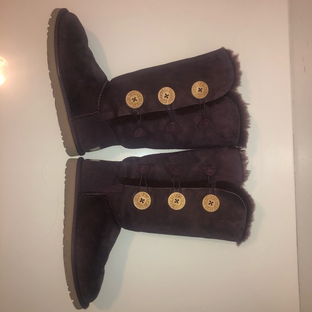 Ugg Purple Bailey Button Size 6 - image 2